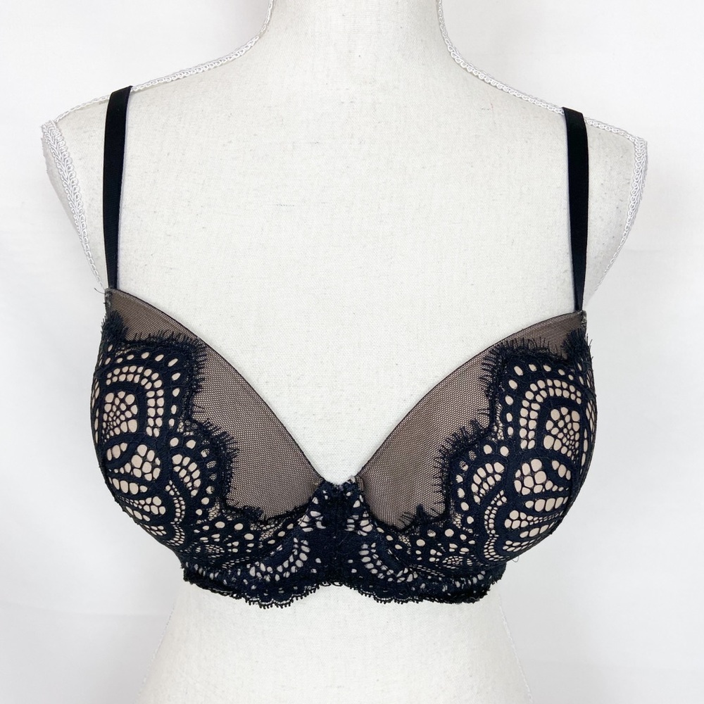 Victoria’s Secret Dream Angels Lined Demi Bra Size 32DDD Black Lace